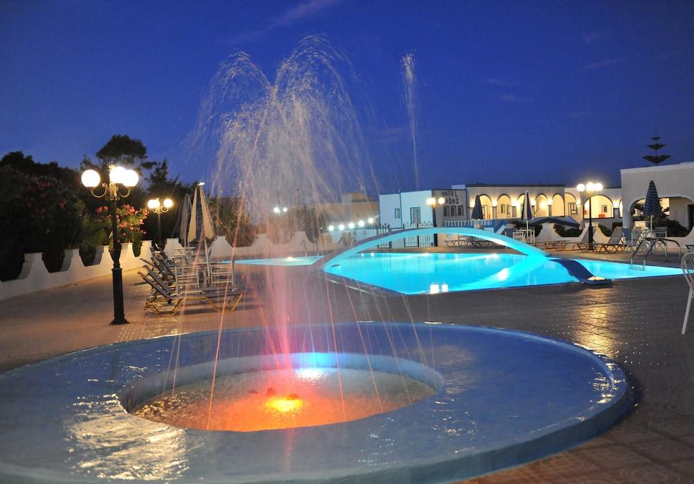 Hotel Lodos Karterados  Ngoại thất bức ảnh