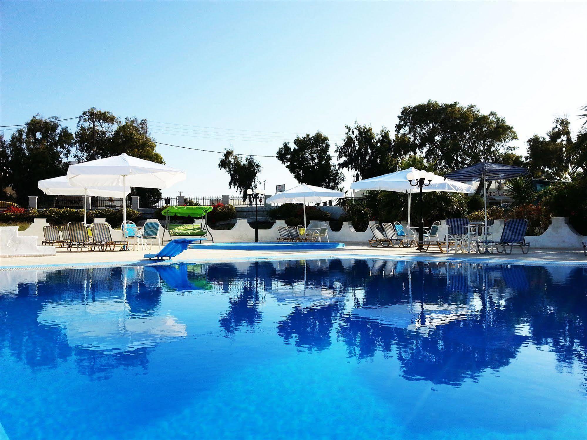 Hotel Lodos Karterados  Ngoại thất bức ảnh
